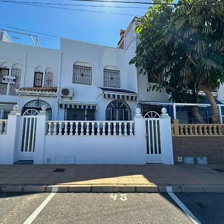 Bungalo En La Mata En Urbanizacion Con Piscina Дом отдыха Торевьиа