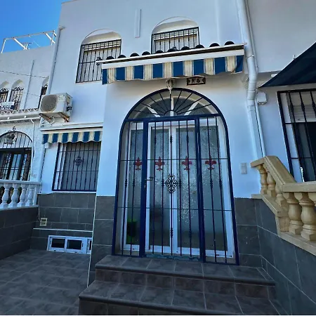 Prázdninový dům Bungalo En La Mata En Urbanizacion Con Piscina *